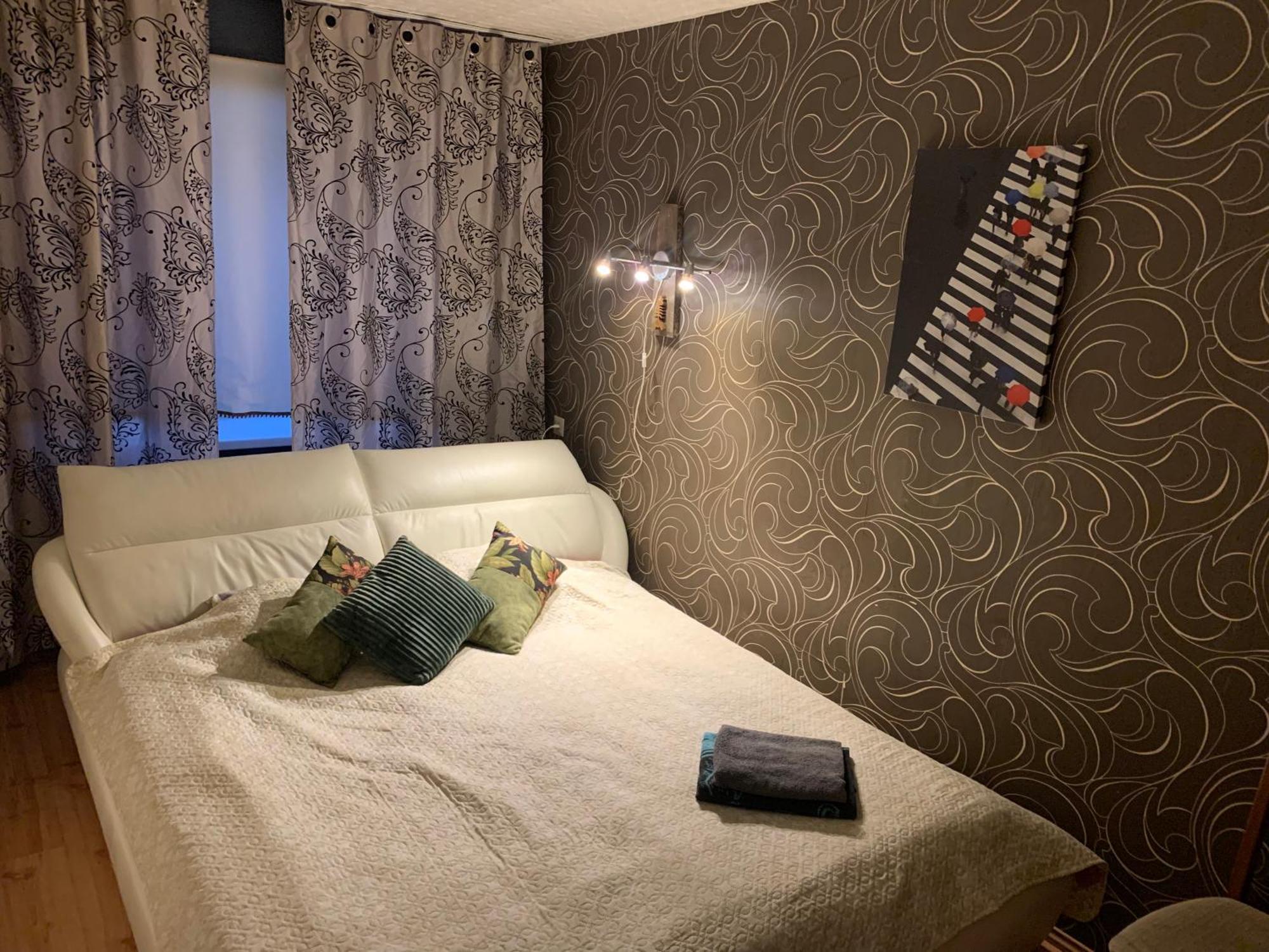 Riia 10, 2-Bedroom Apartment - 2 Big Beds 1 Extra Bed-Parking Free Tartu Exterior photo